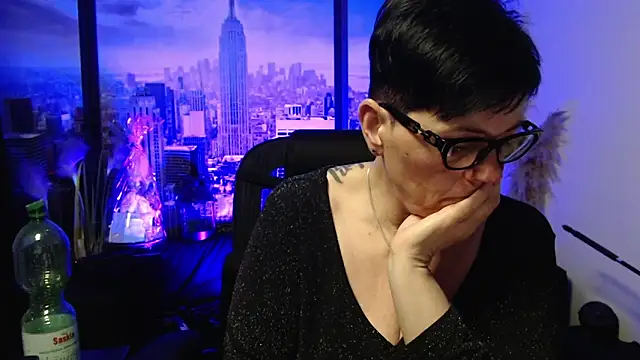 ninarandmann's Live XXX Chat