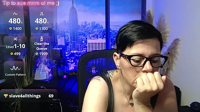 ninarandmann 在線直播表演