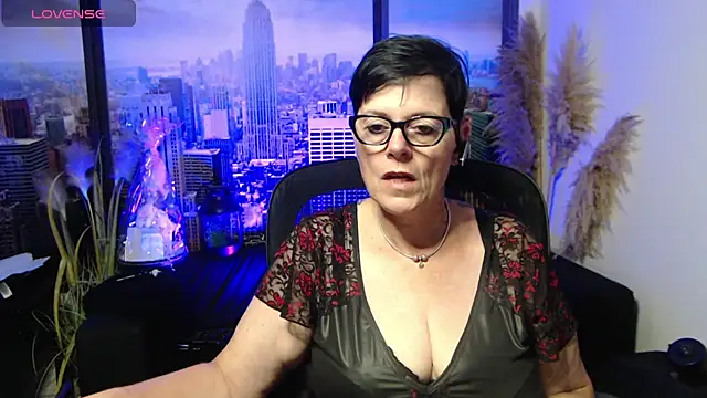 ninarandmann 라이브 XXX 채팅
