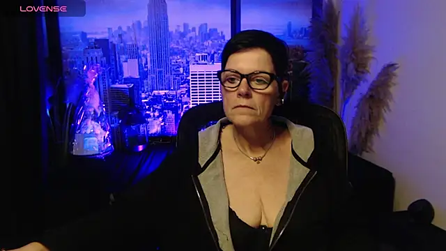 ninarandmann 网络视讯表演