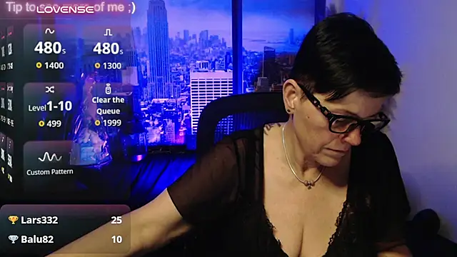 ninarandmann 网络视讯表演