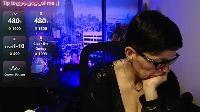 ninarandmann's Live XXX Chat