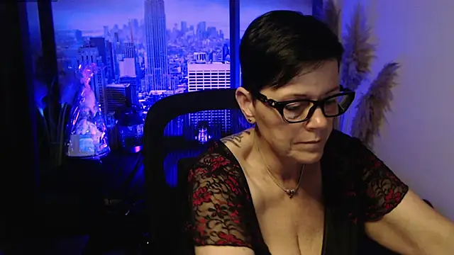 ninarandmann's Live XXX Chat