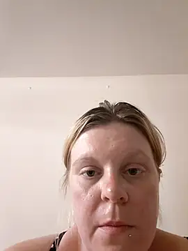 pinkieMilfPUSY's Webcam Show