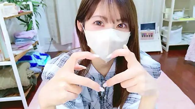 Mii_v_v Pertunjukan Webcam