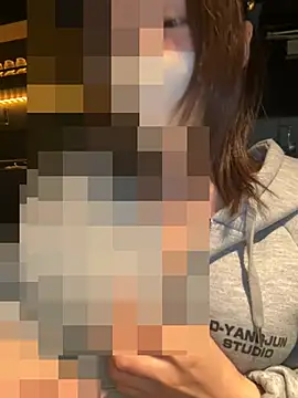 Yui-Ch Show in webcam