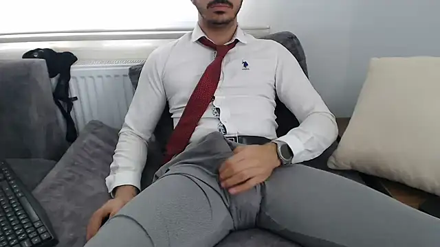 Živý XXX chat Naughtb0y