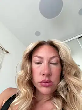 LuisaBecker Webcam-Show