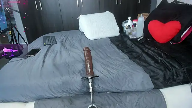 merida_blue_'s Webcam Show