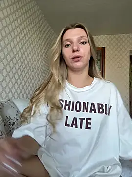 adel_secret – Kamerová šou