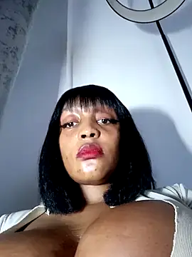 Busty_Bambi: δωμάτιο απευθείας συνομιλίας