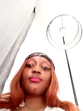 Онлайн чат XXX Busty_Bambi