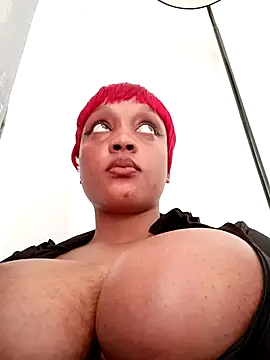 Chat +18 de Busty_Bambi ao vivo