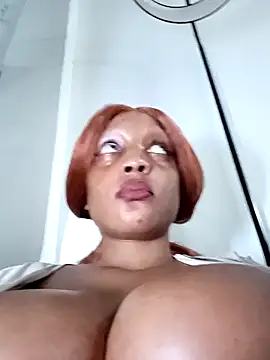 Busty_Bambi webcam show