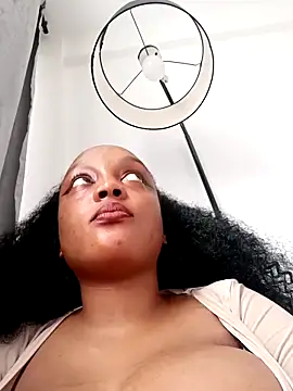 Busty_Bambi Webcamshow