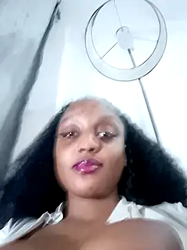 دردشة Busty_Bambi الجنسية المباشرة