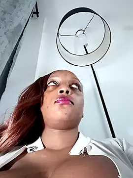 Busty_Bambi's Live XXX Chat