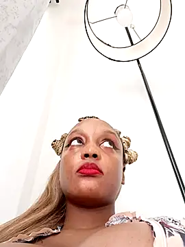 Busty_Bambi's Live XXX Chat