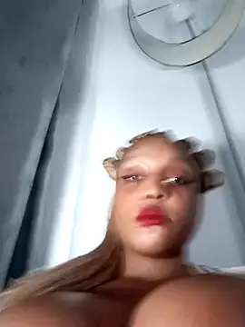 Busty_Bambi's Webcam Show