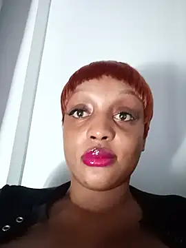 Busty_Bambi Webcam-Show