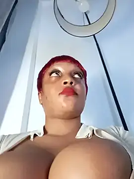 Busty_Bambi's Webcam Show