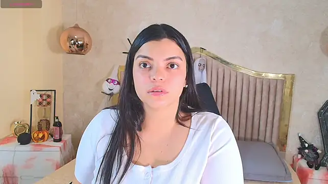 Kismett_aziz's Live XXX Chat