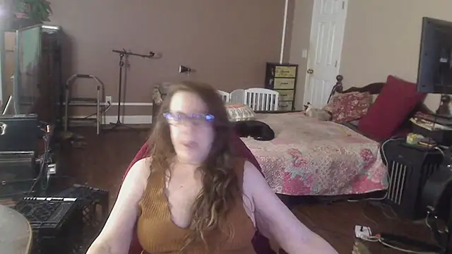 Ireallysquirt's Live XXX Chat