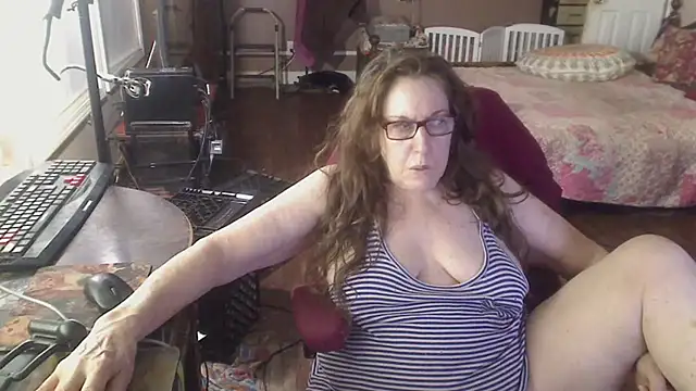 Chat XXX en directo de Ireallysquirt