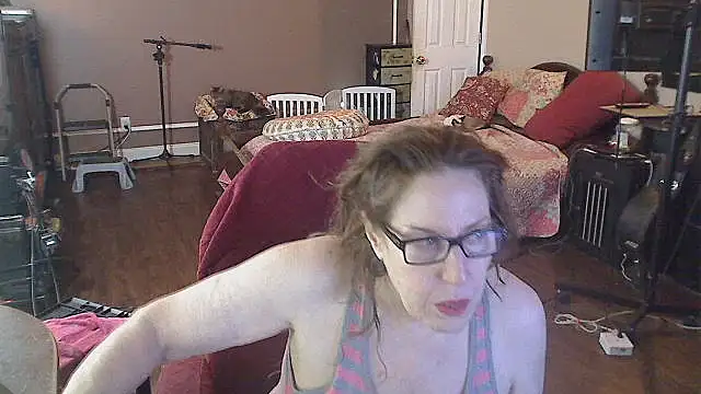 Ireallysquirt – webcam-show