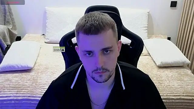 Webkamerová show Larstar01