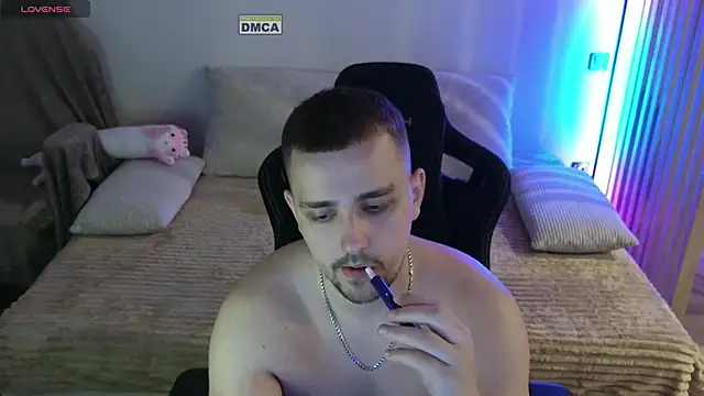 Вебкам-шоу Larstar01
