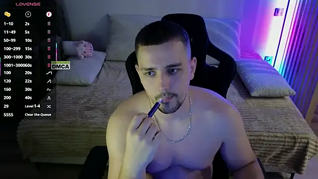 Pokazy przed kamerką – Larstar01