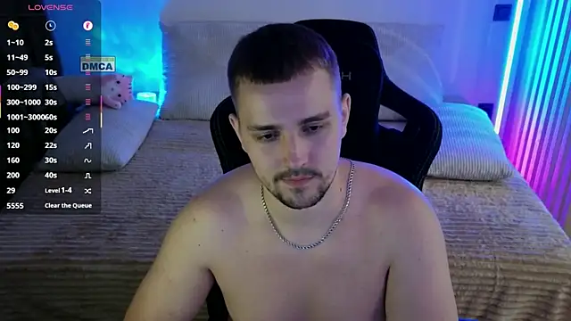 Larstar01 Show in webcam