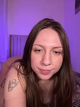 Sashabunny Adlı Modelin Canlı XXX Sohbeti