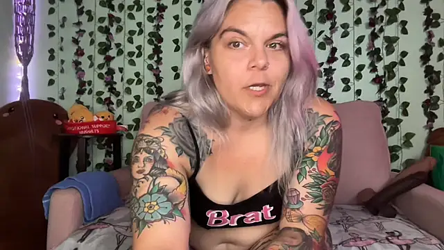 عرض كام CherryBombBomb