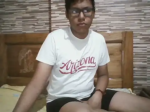 โชว์เว็บแคมของ kiol45ty