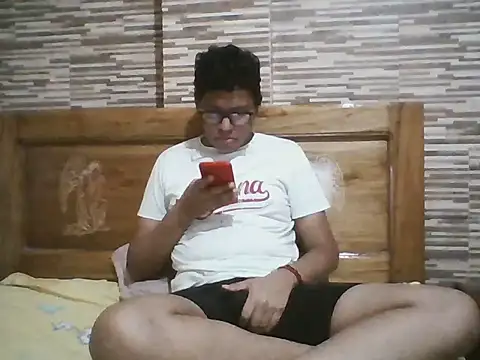 kiol45ty webkamerás műsora