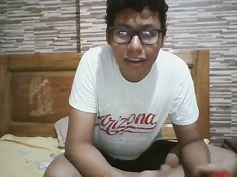 kiol45ty's Webcam Show