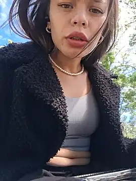 _Isabella-7 élő XXX-chatje