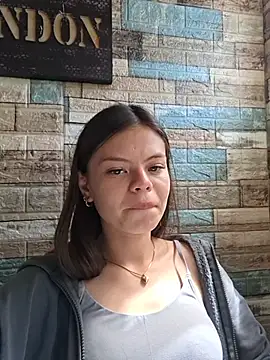 _Isabella-7 Show in webcam