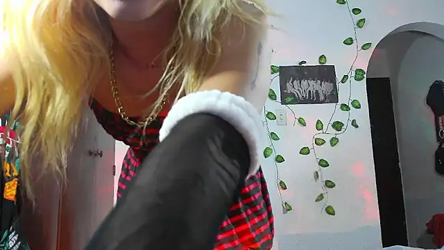 _jessica_rabbit Show Webcam