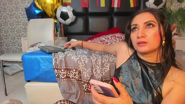 Živý XXX chat mature_dollyy