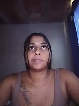 Giselabrunette25's Live XXX Chat