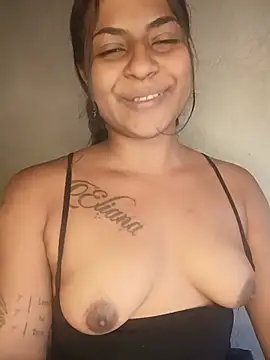 XXX chat uživo modela Giselabrunette25