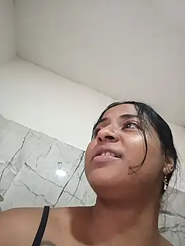 Giselabrunette25 XXX чат на живо
