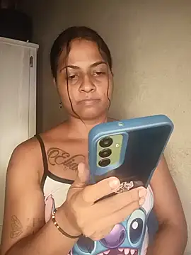 Živý XXX chat Giselabrunette25