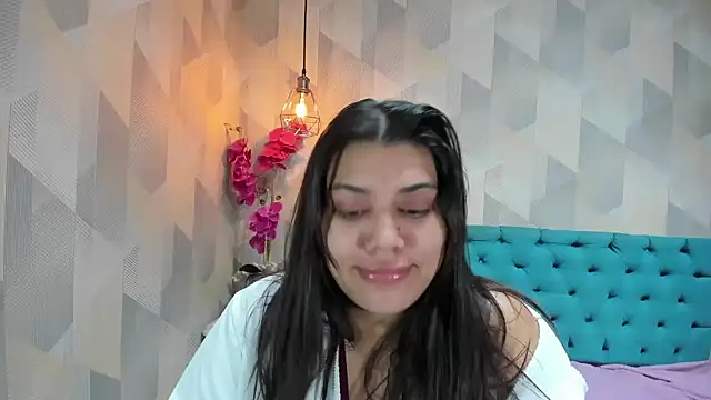 دردشة LindaBreeS الجنسية المباشرة