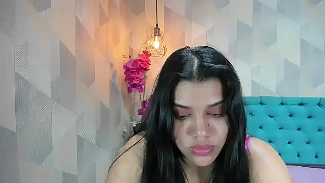 צ'אט XXX בשידור חי של LindaBreeS