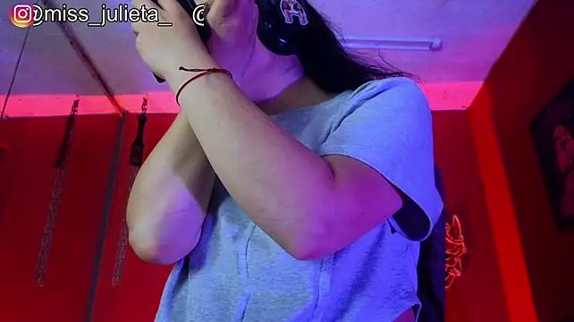 Chat XXX en directo de Julieta_Russell