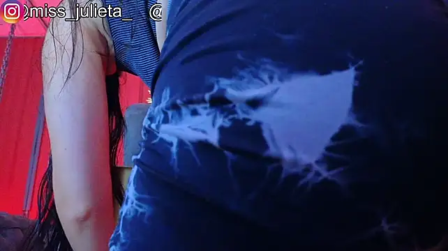Julieta_Russell 라이브 XXX 채팅